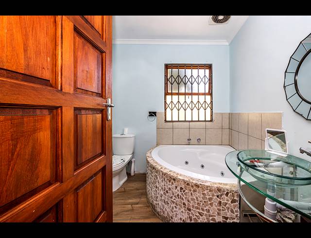 3 BEDROOM HOUSE FOR SALE IN TABLE VIEW